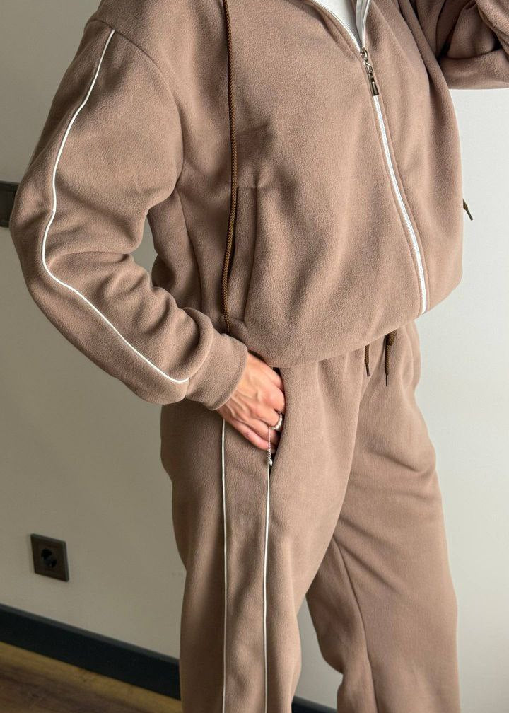 Спортивний костюм