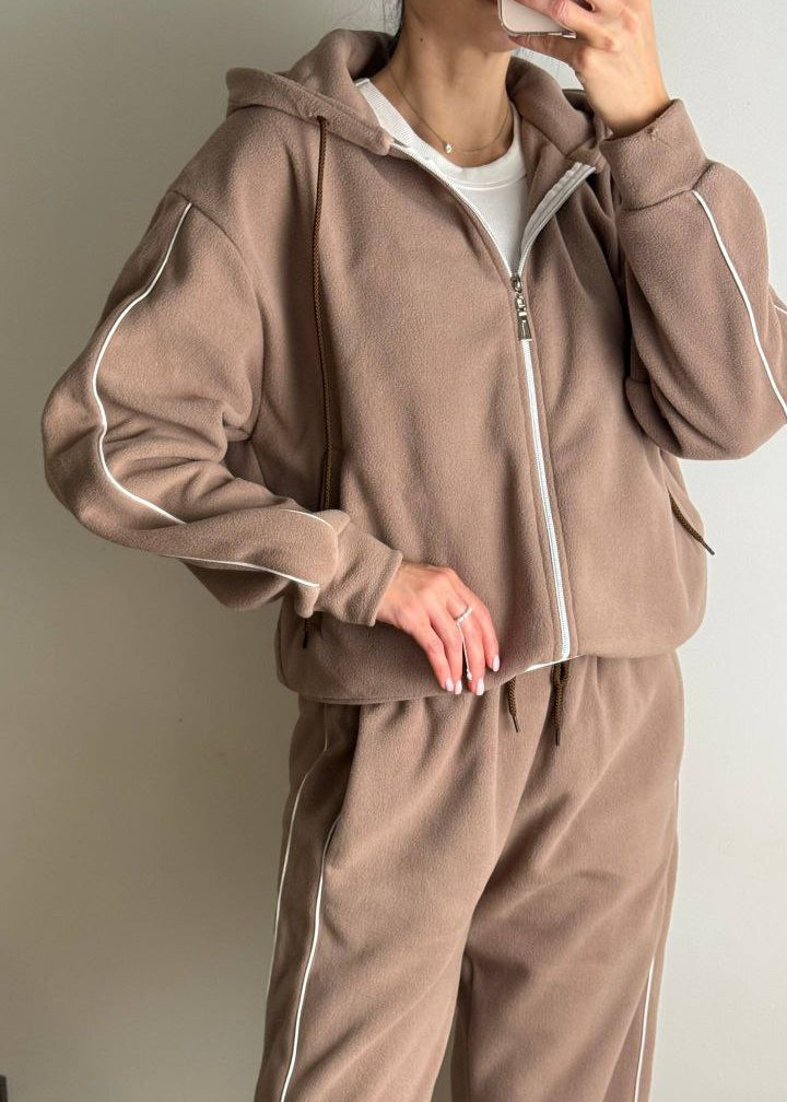 Спортивний костюм